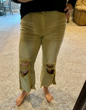 Load image into Gallery viewer, Camel Vintage Distressed Jeans
