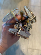 Load image into Gallery viewer, Round Sunglasses with Bling
